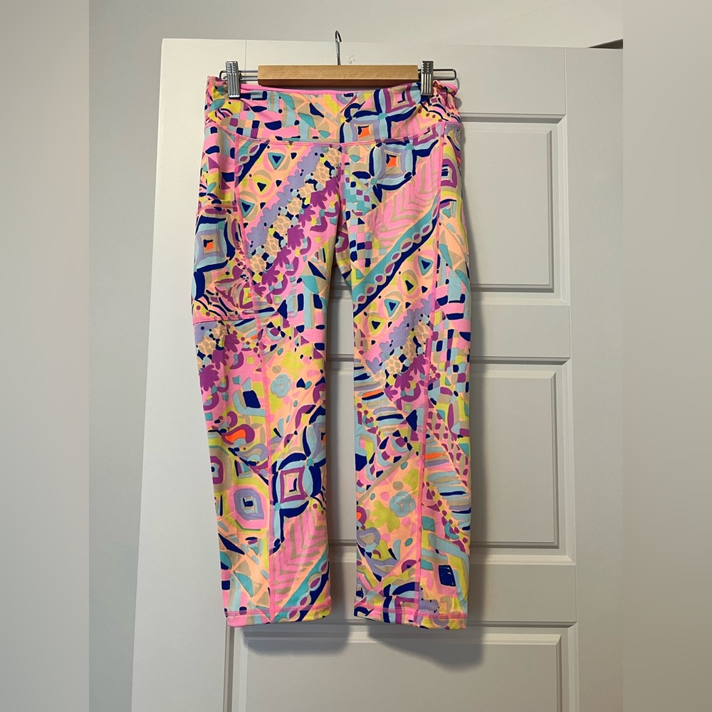 Luxletic leggings size M EUC Lilly Pulitzer